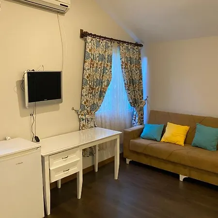 Serenity Bungalow Camyuva Bed & Breakfast
